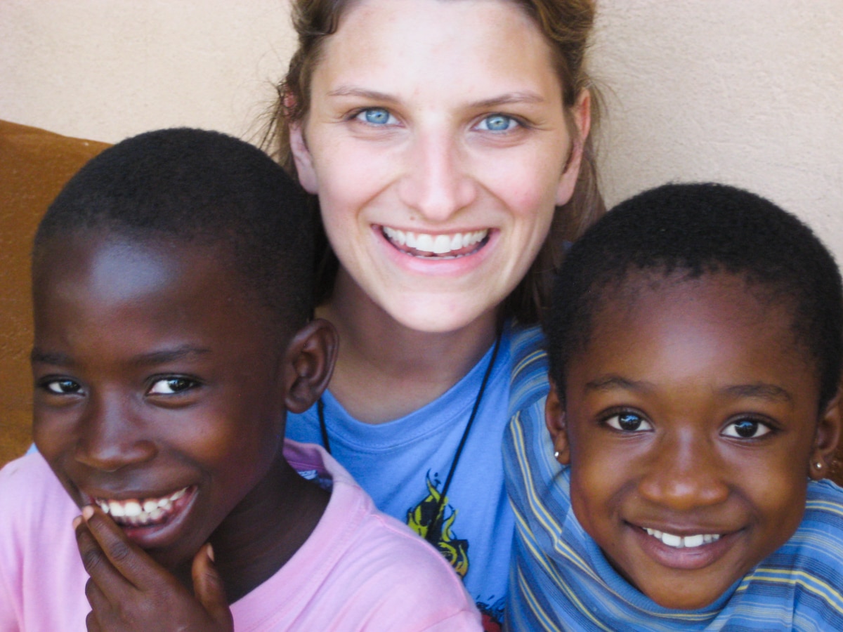 Bridget with kids in Ghanna