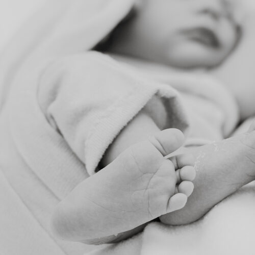 baby-feet baby-feet