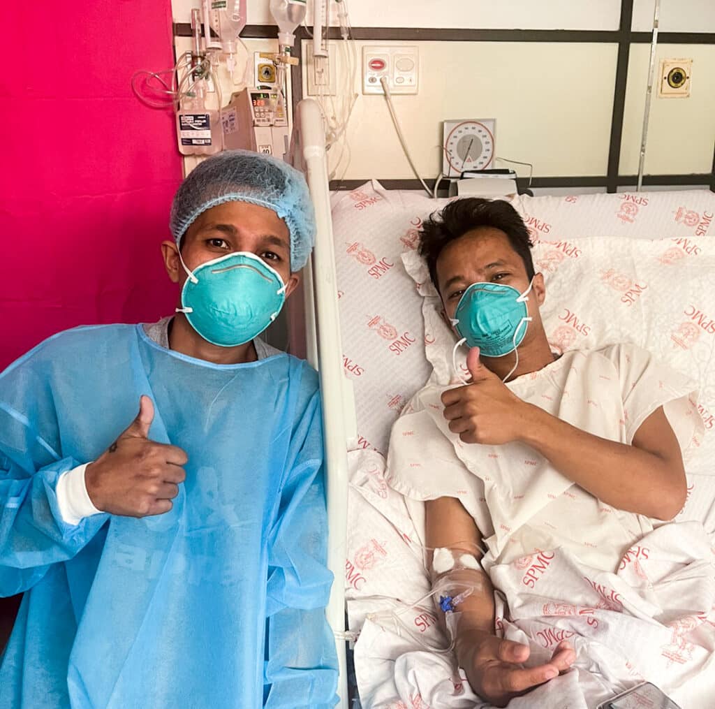 Junar-and-brother Junar receives his new kidney