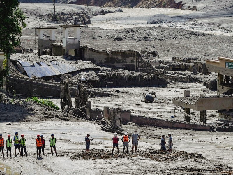 x-Flood - destroyed village